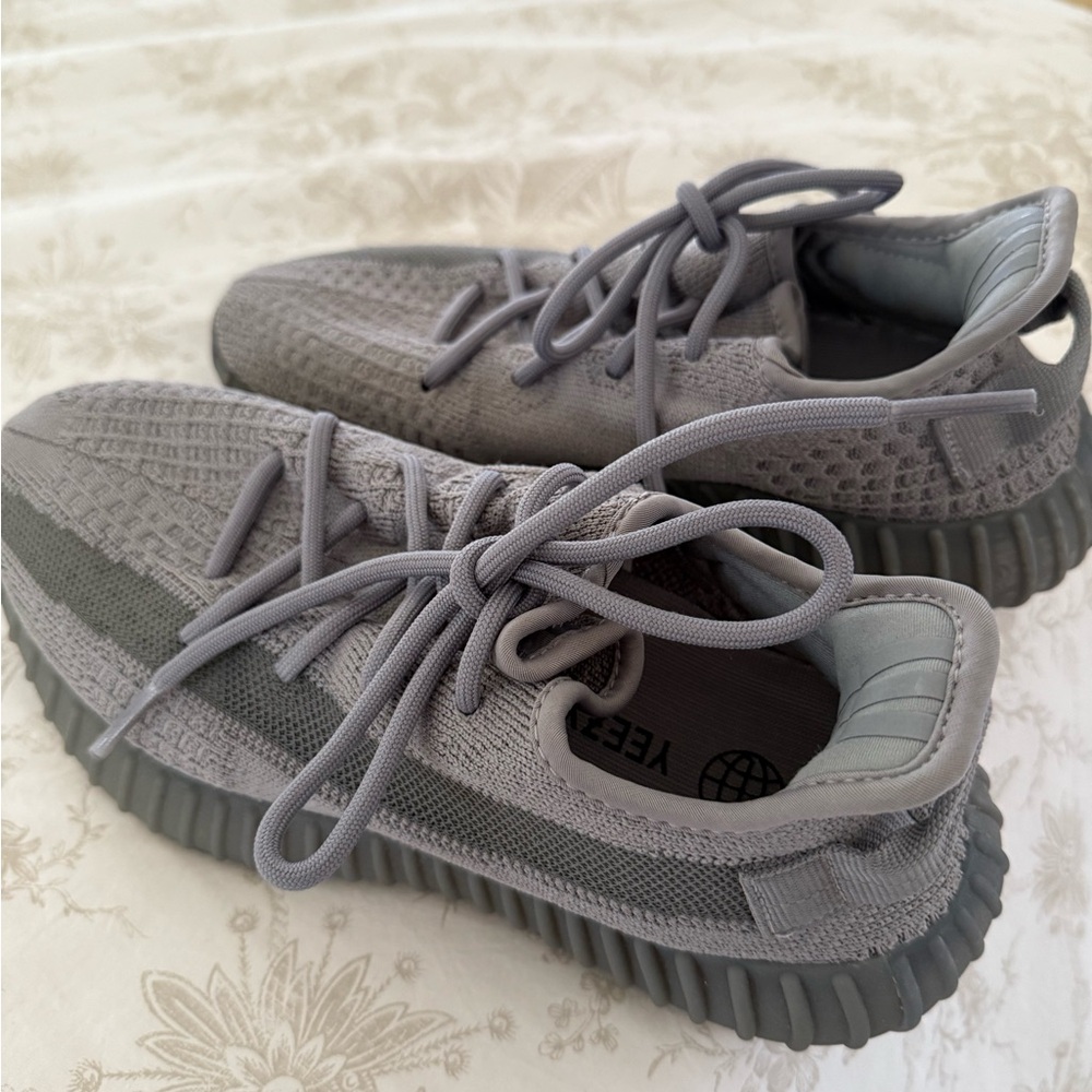 Yeezy 350 Boost men’s 6.5
